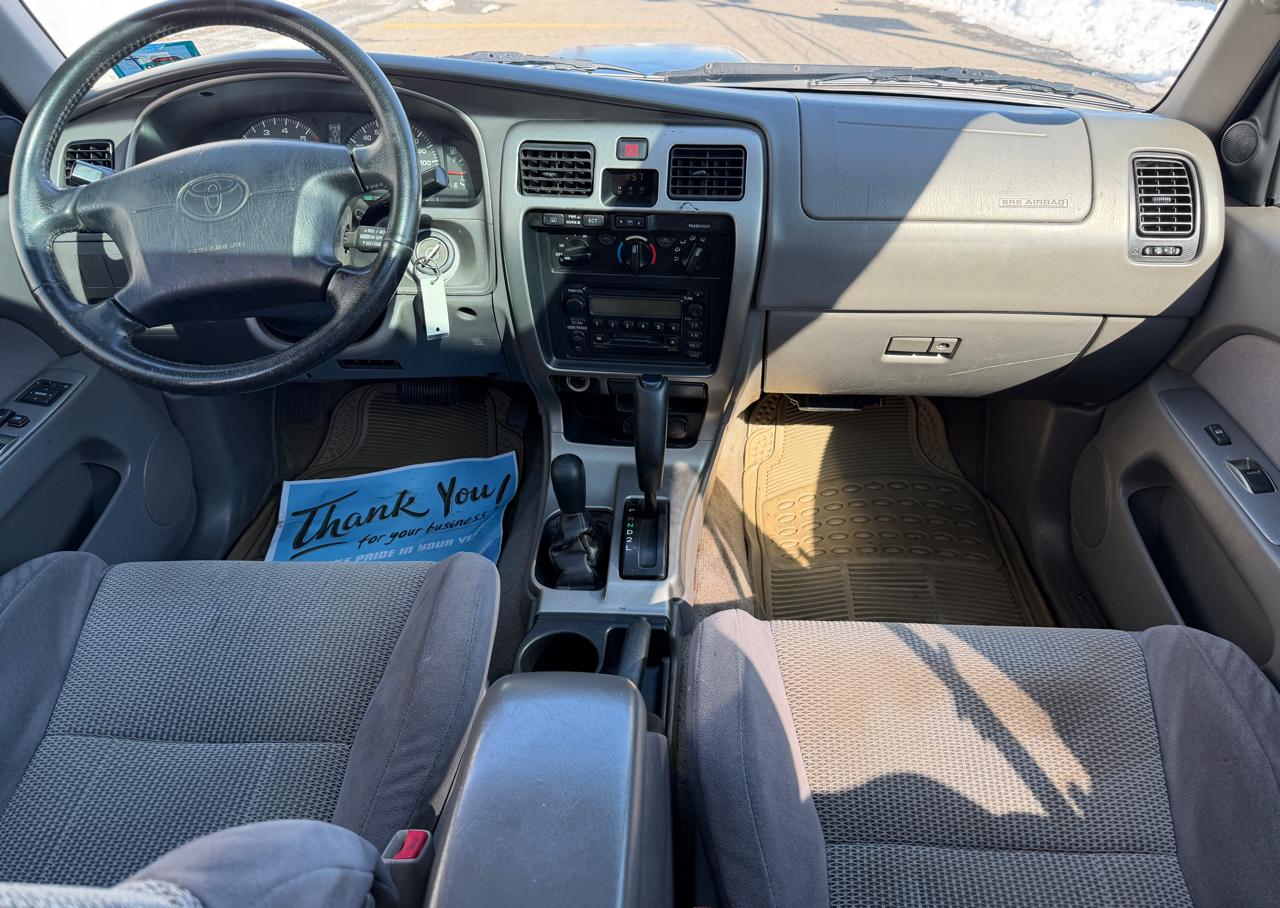 Toyota 4Runner 4dr SR5 3.4L Auto 4WD (Natl) 2002