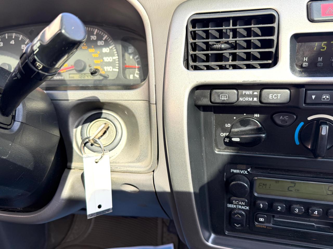 Toyota 4Runner 4dr SR5 3.4L Auto 4WD (Natl) 2002