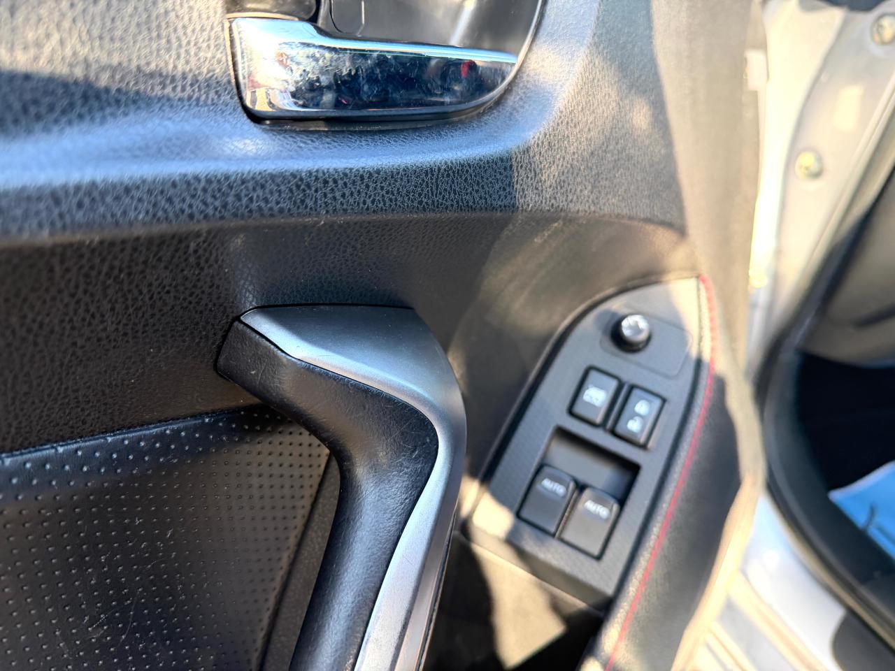 Scion FR-S 2dr Cpe Man (Natl) 2015