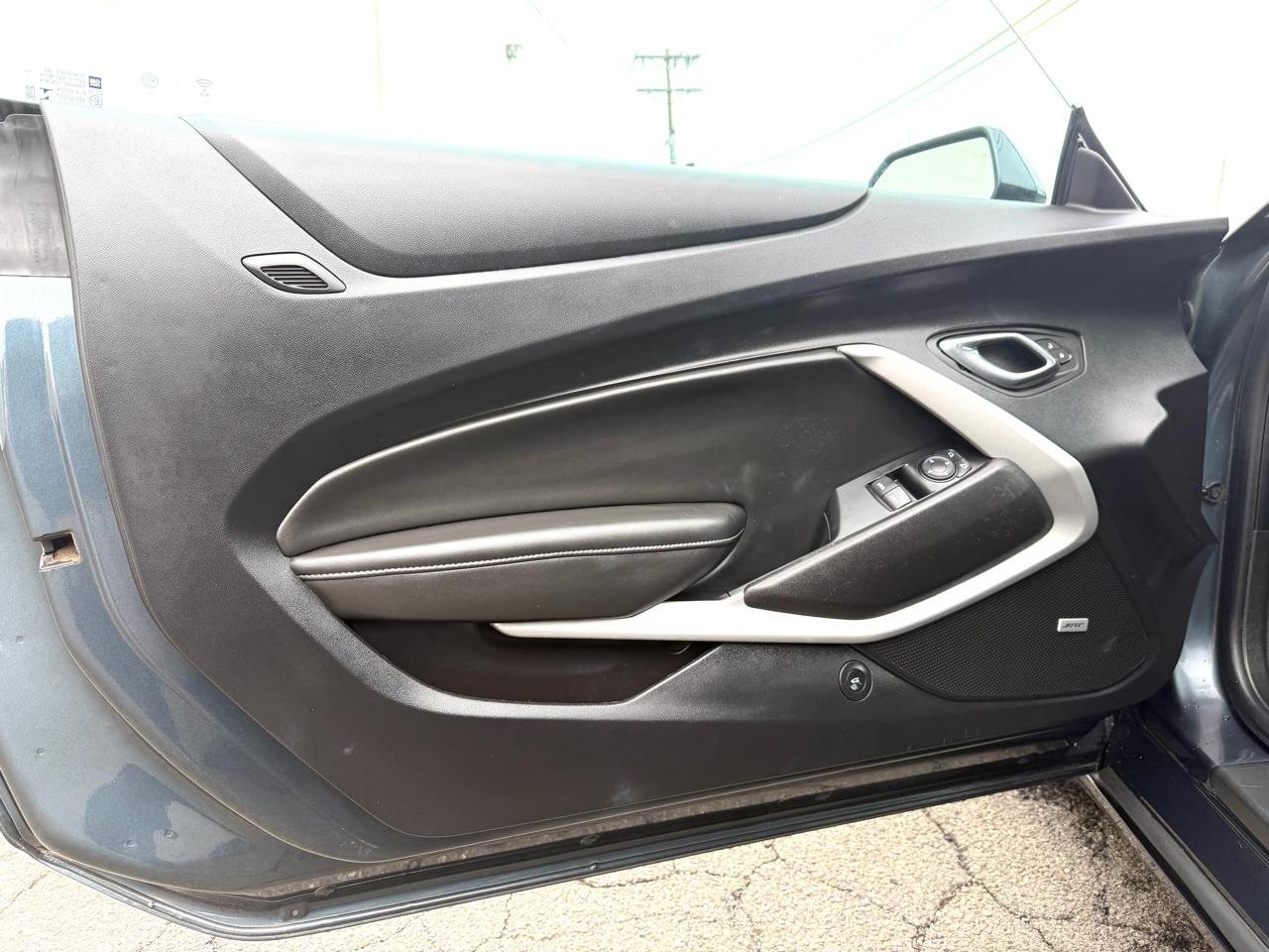 Chevrolet Camaro 2dr Cpe 1LT 2021