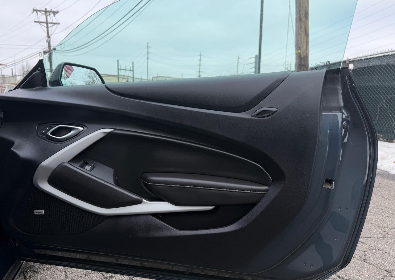 Chevrolet Camaro 2dr Cpe 1LT 2021