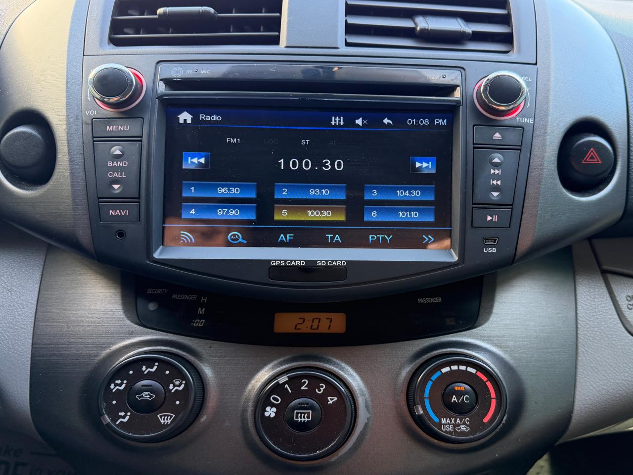 Toyota RAV4 FWD 4dr 4-cyl 4-Spd AT (Natl) 2011