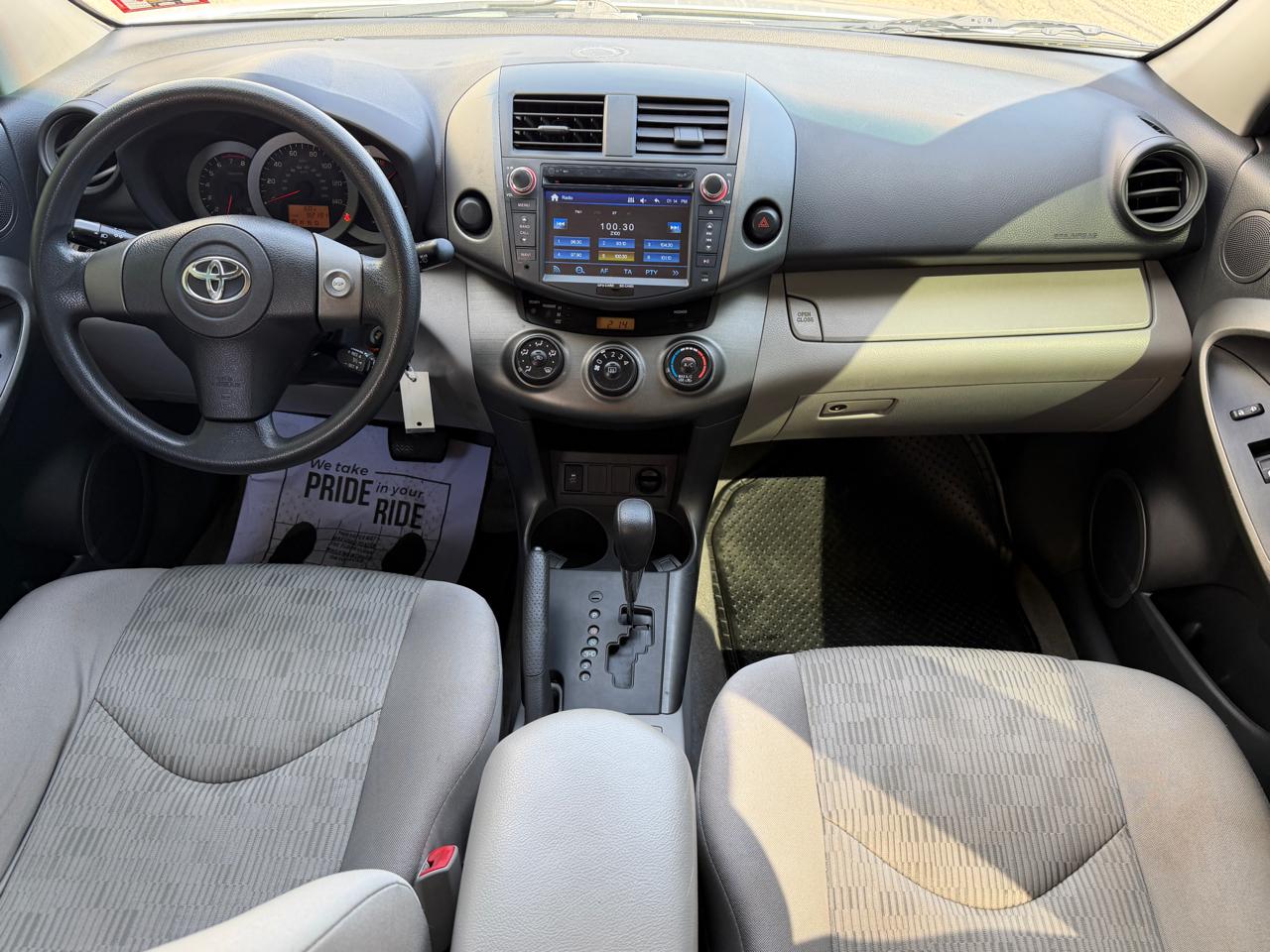 Toyota RAV4 FWD 4dr 4-cyl 4-Spd AT (Natl) 2011