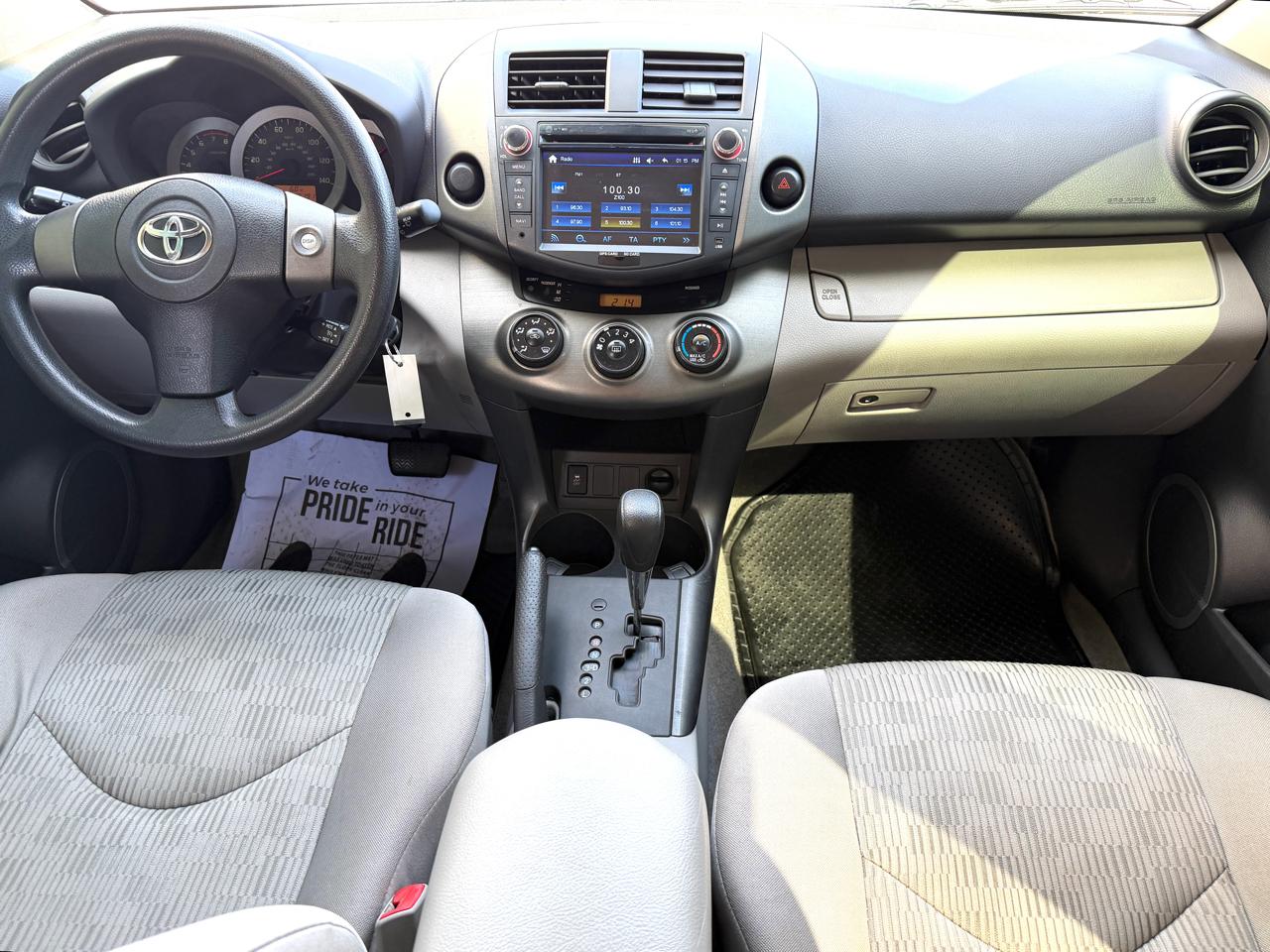 Toyota RAV4 FWD 4dr 4-cyl 4-Spd AT (Natl) 2011