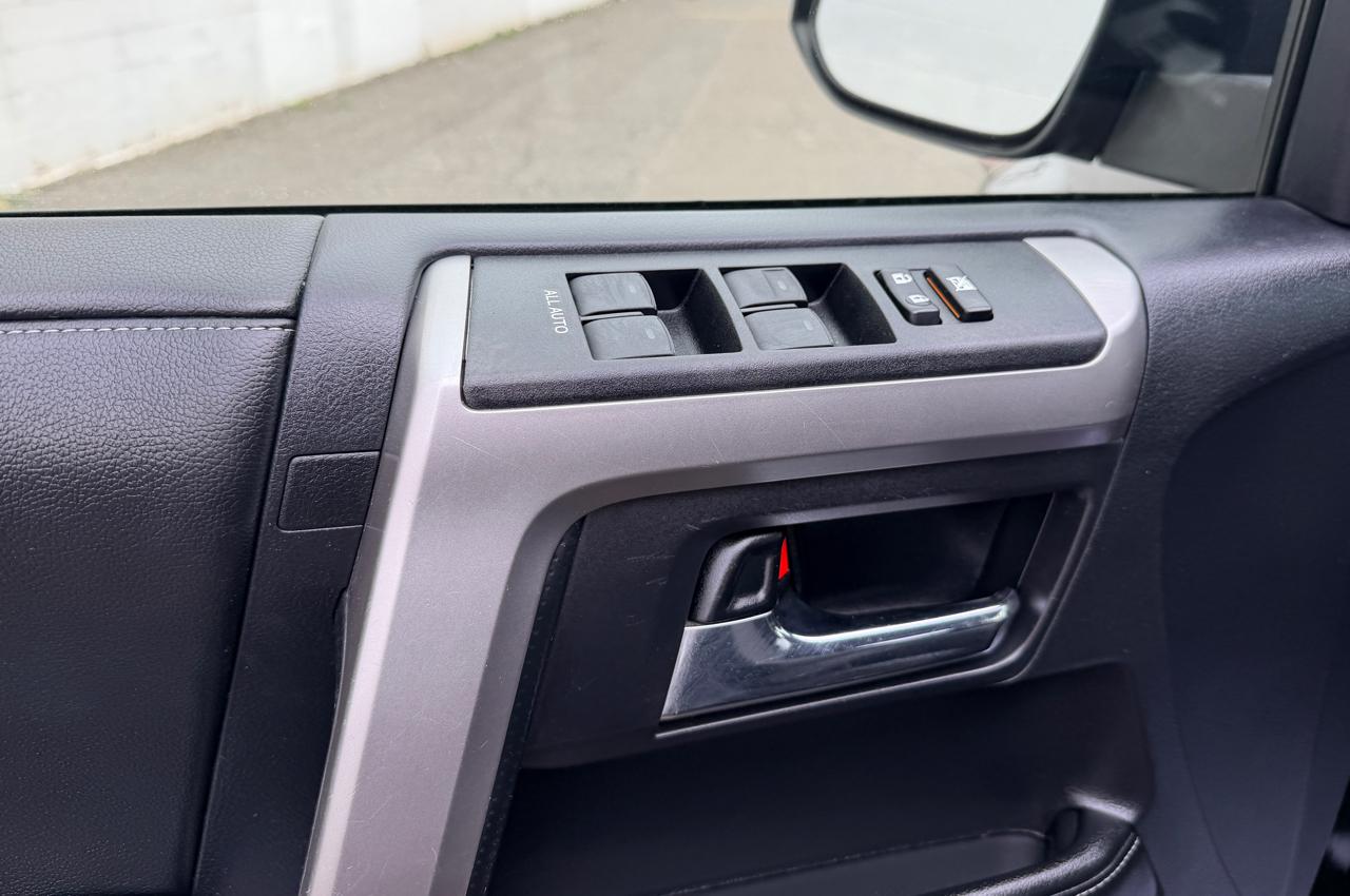 Toyota 4Runner 4WD 4dr V6 Trail Premium (Natl) 2014