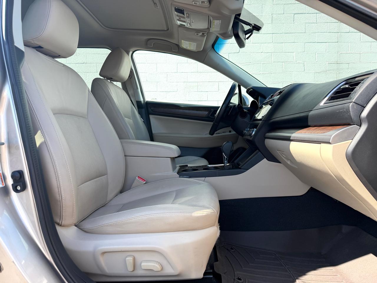 Subaru Outback 4dr Wgn 3.6R Limited 2016