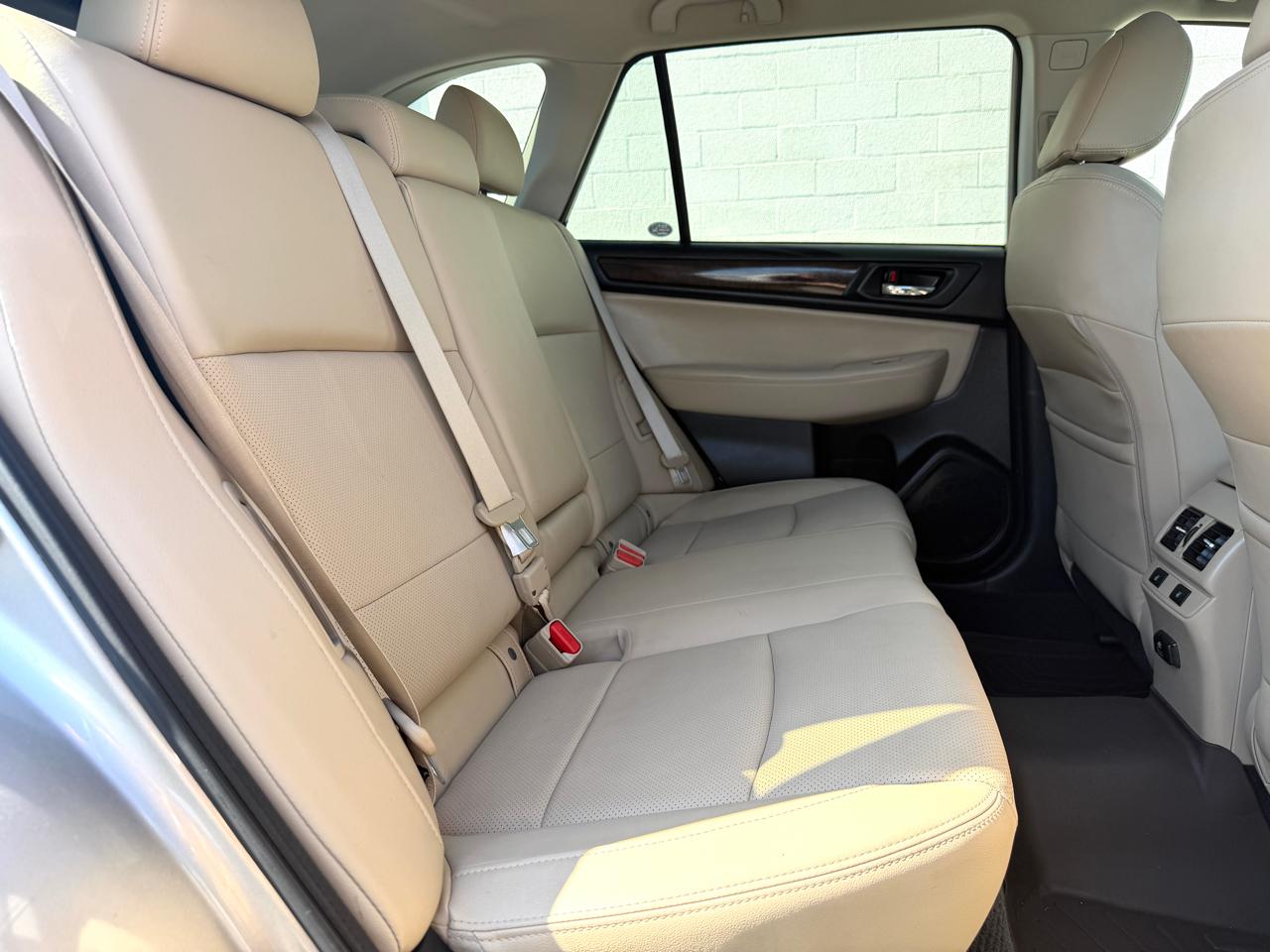 Subaru Outback 4dr Wgn 3.6R Limited 2016