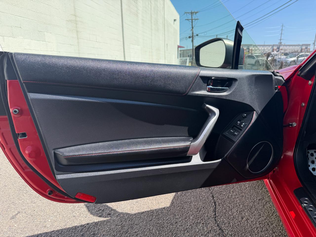 Scion FR-S 2dr Cpe Auto (Natl) 2016