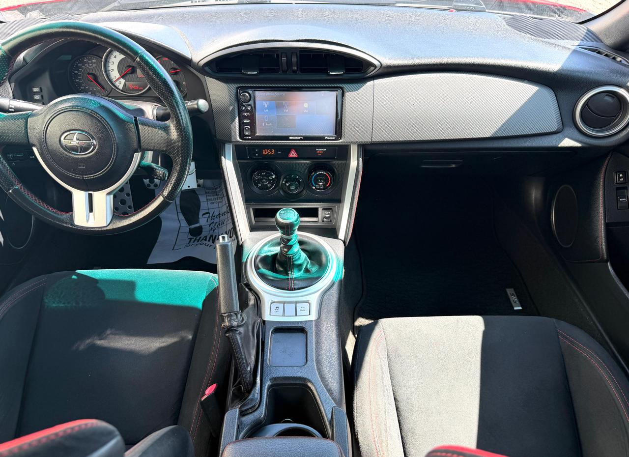 Scion FR-S 2dr Cpe Auto (Natl) 2016