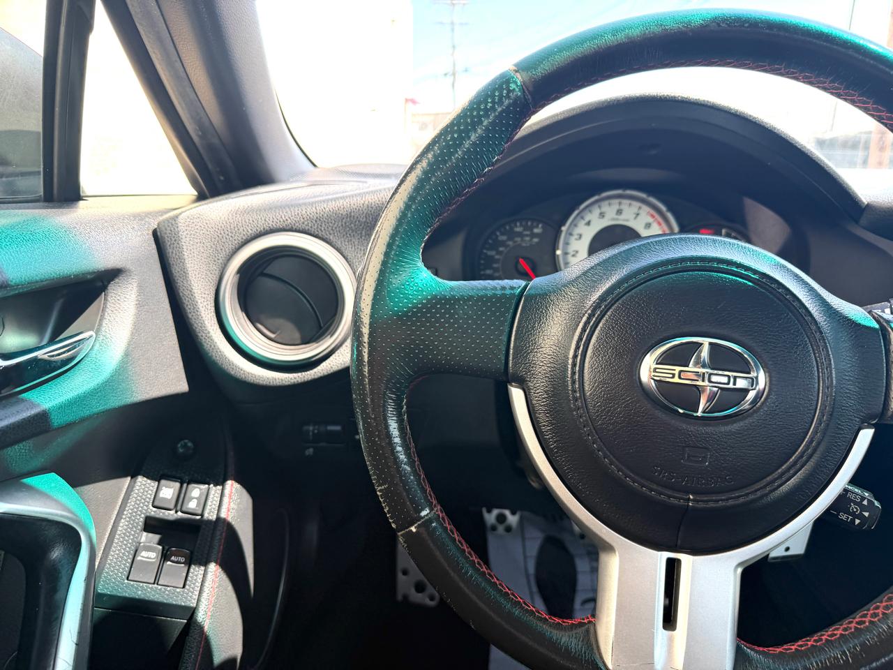 Scion FR-S 2dr Cpe Auto (Natl) 2016