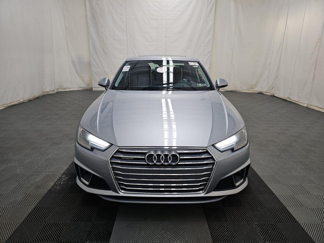 Audi A4 Premium 45 TFSI quattro 2019