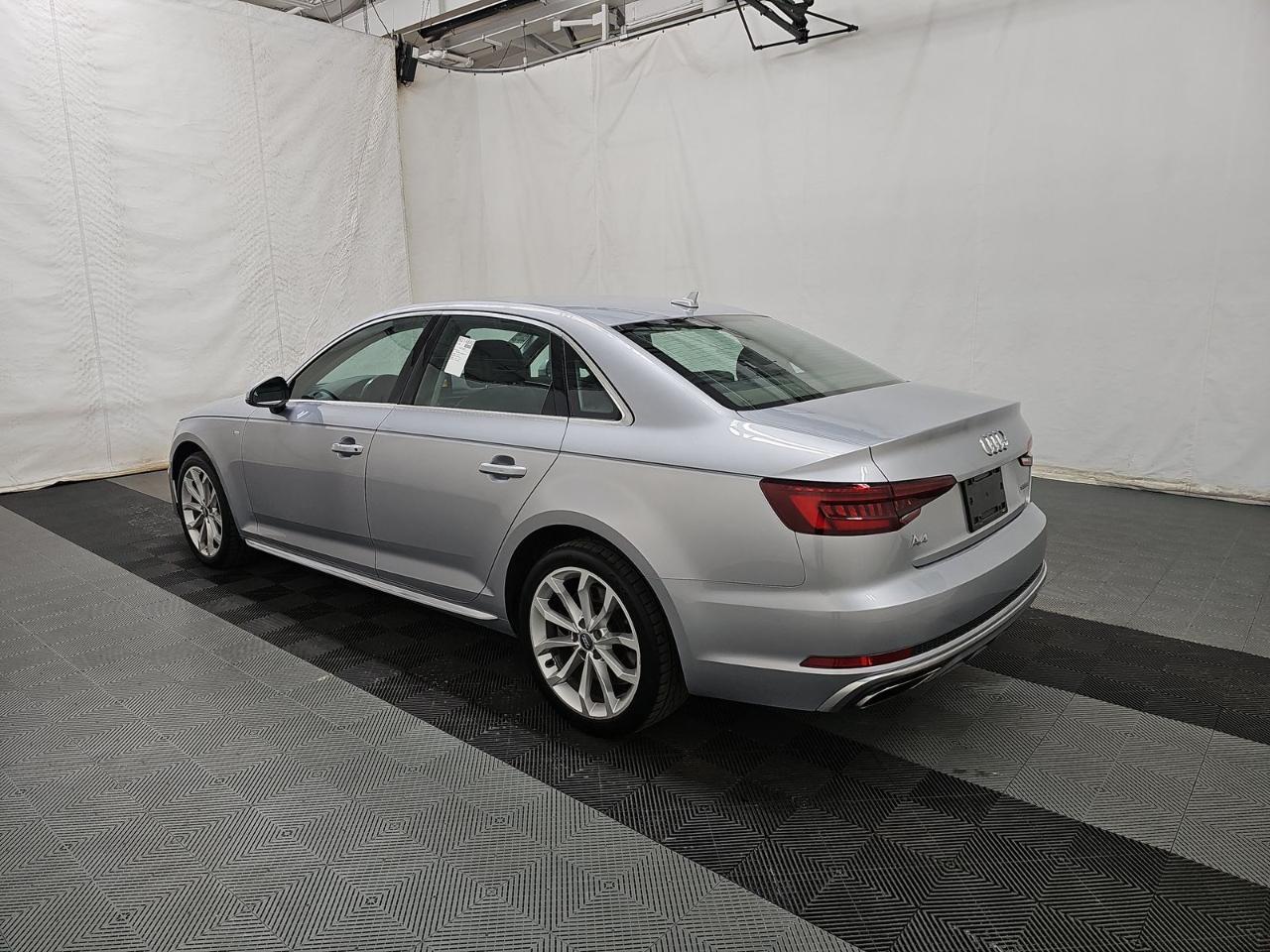 Audi A4 Premium 45 TFSI quattro 2019