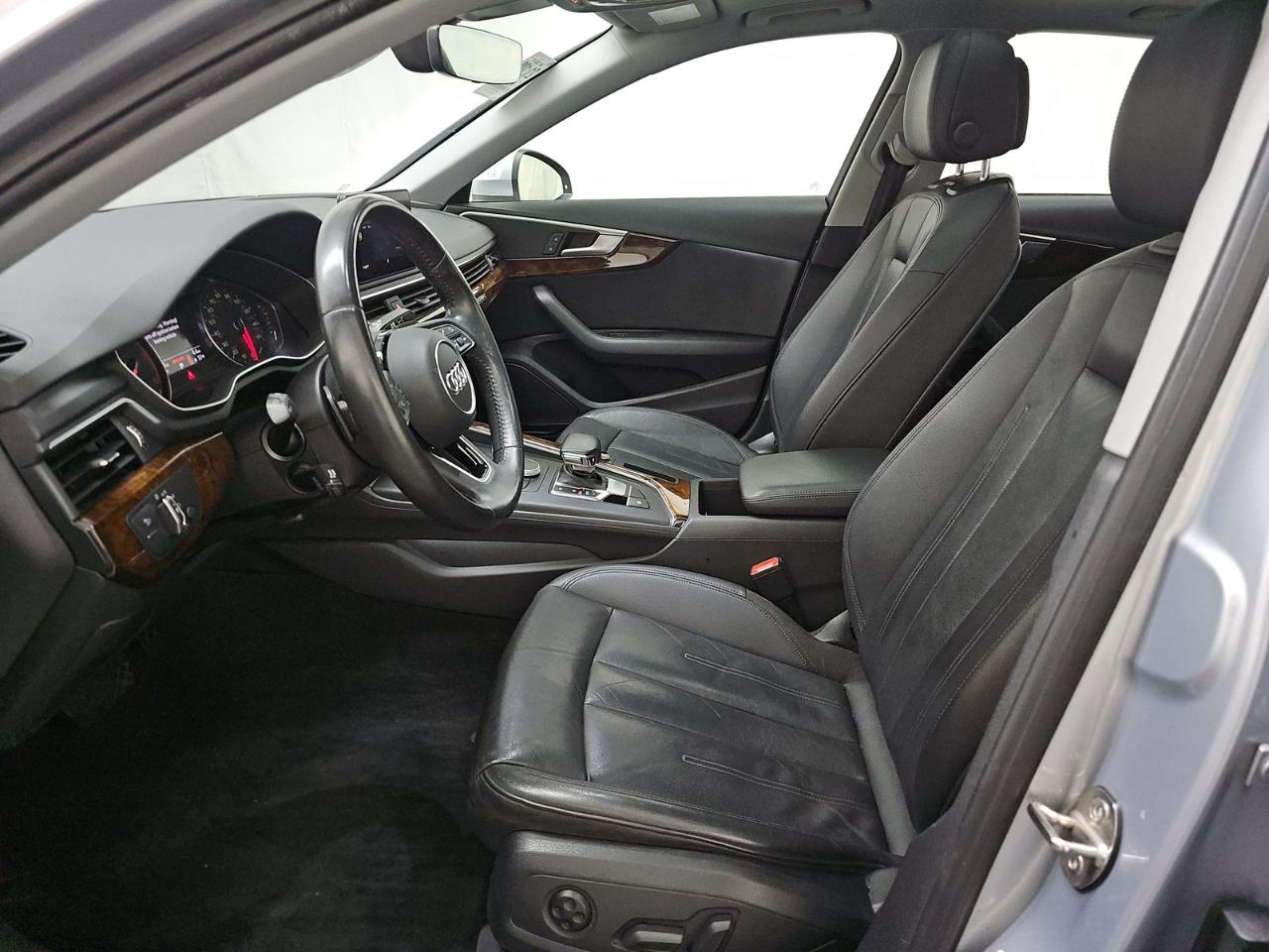 Audi A4 Premium 45 TFSI quattro 2019