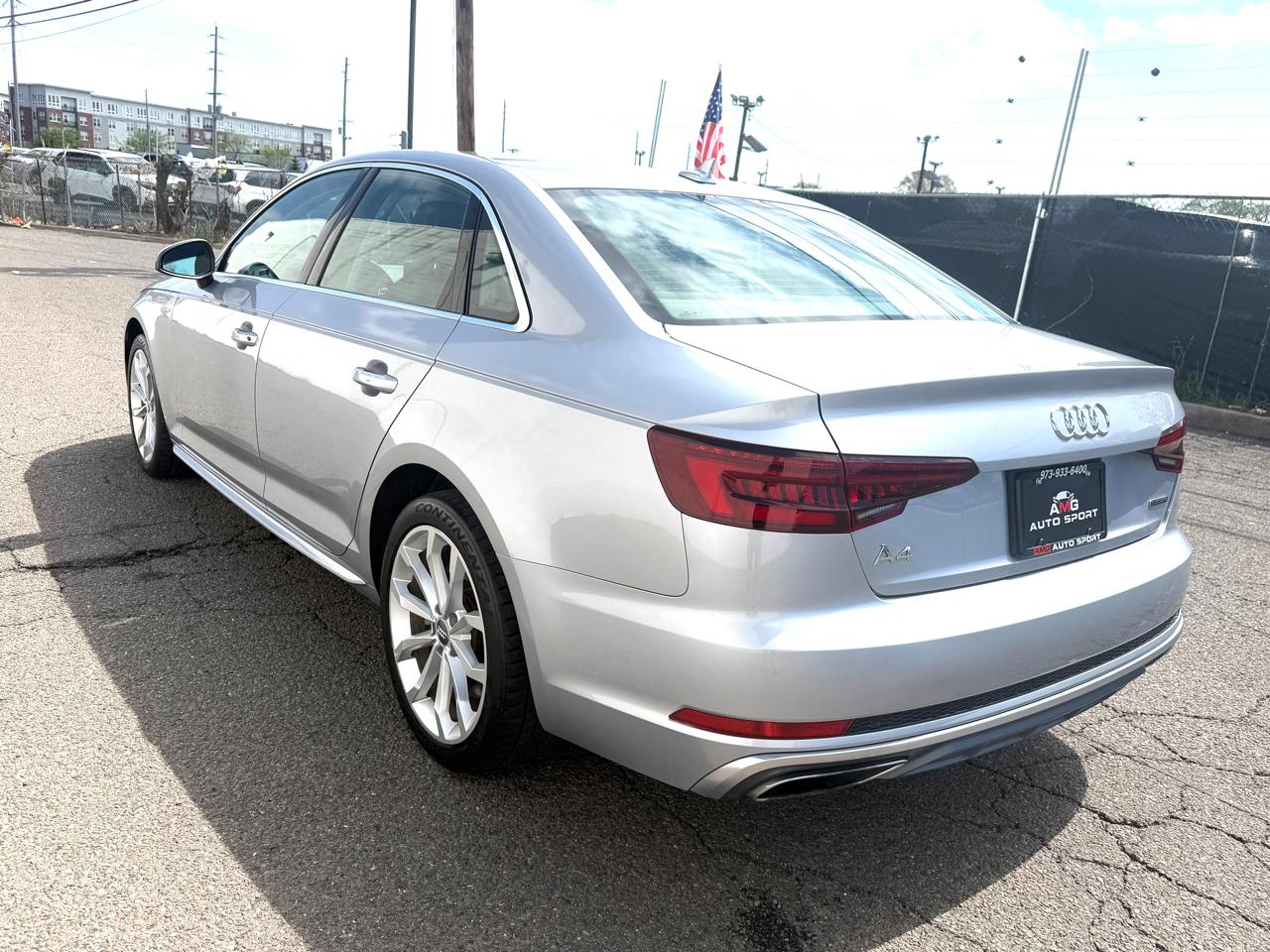 Audi A4 Premium 45 TFSI quattro 2019