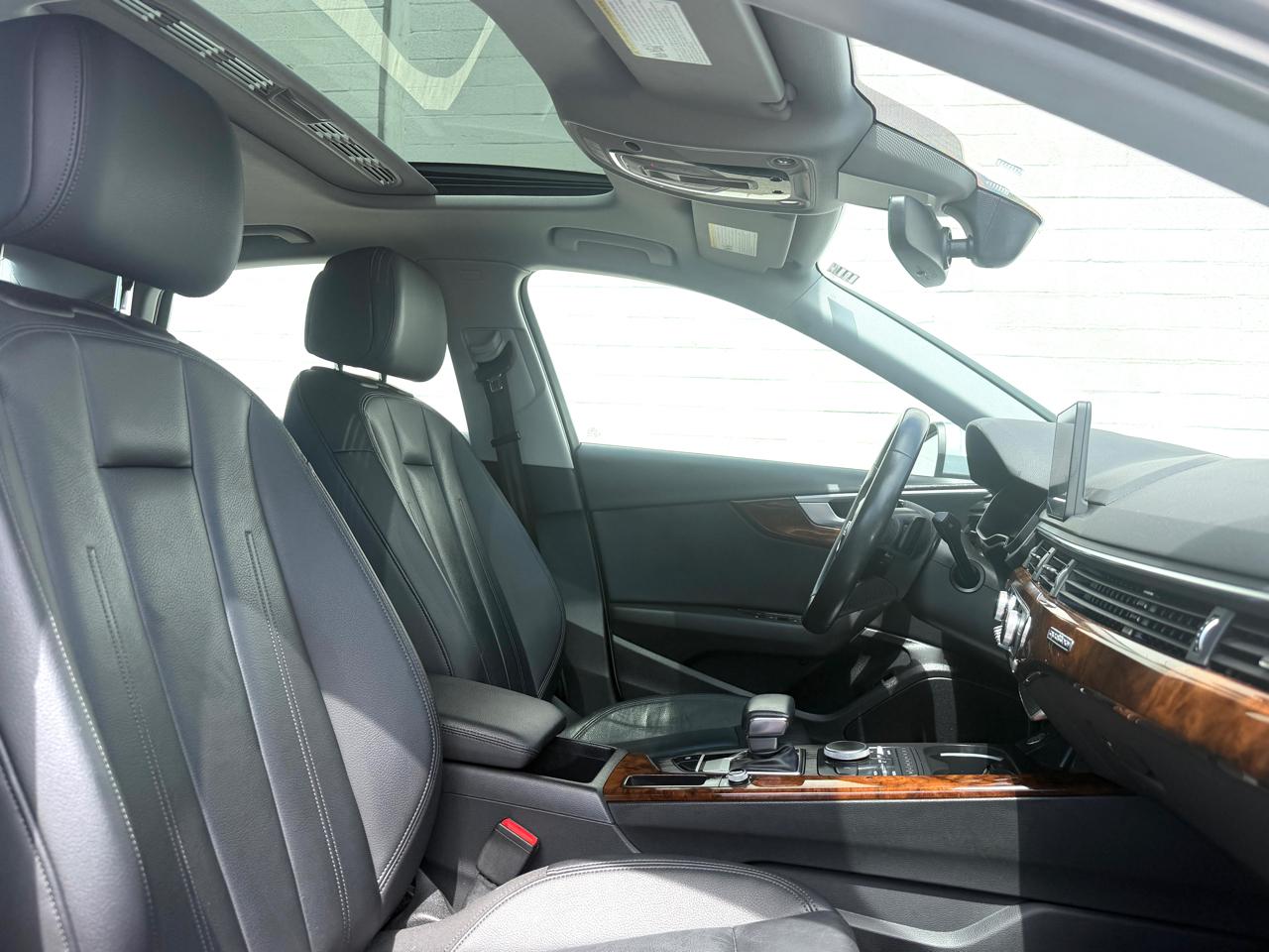 Audi A4 Premium 45 TFSI quattro 2019