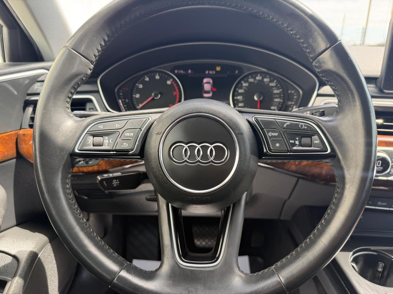 Audi A4 Premium 45 TFSI quattro 2019