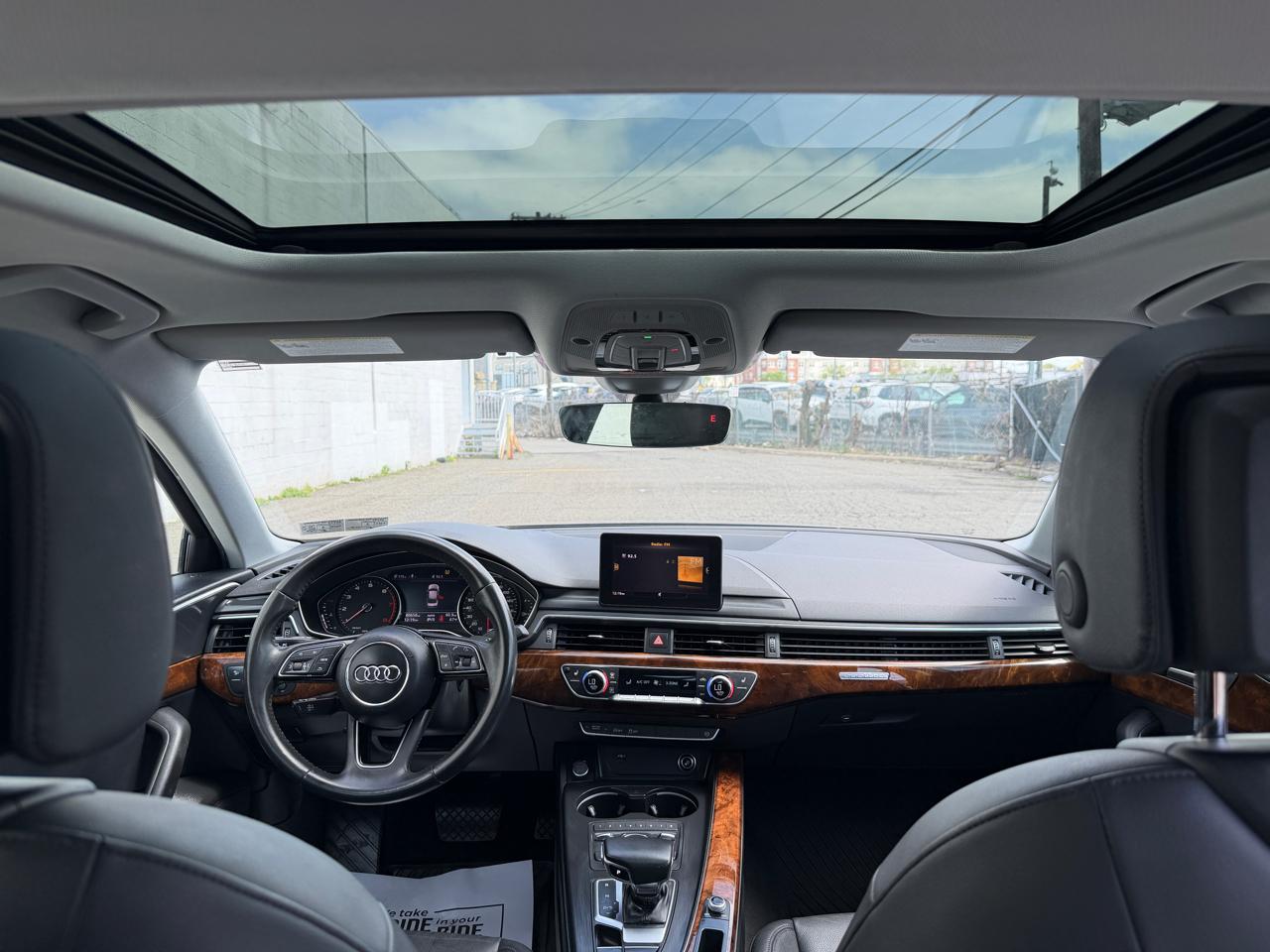 Audi A4 Premium 45 TFSI quattro 2019