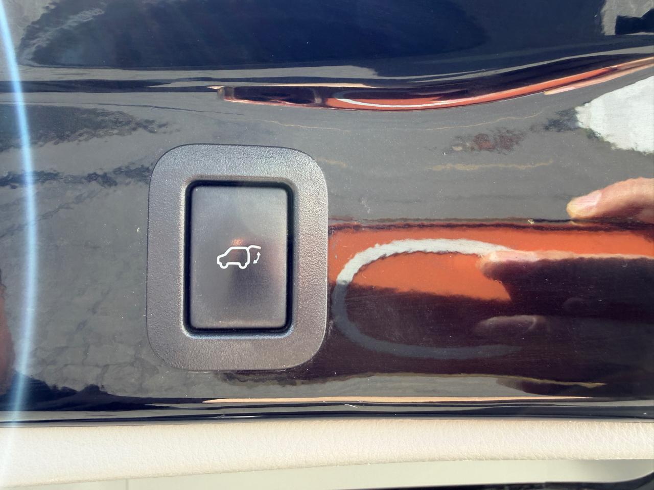 Toyota Highlander XLE V6 AWD (Natl) 2017