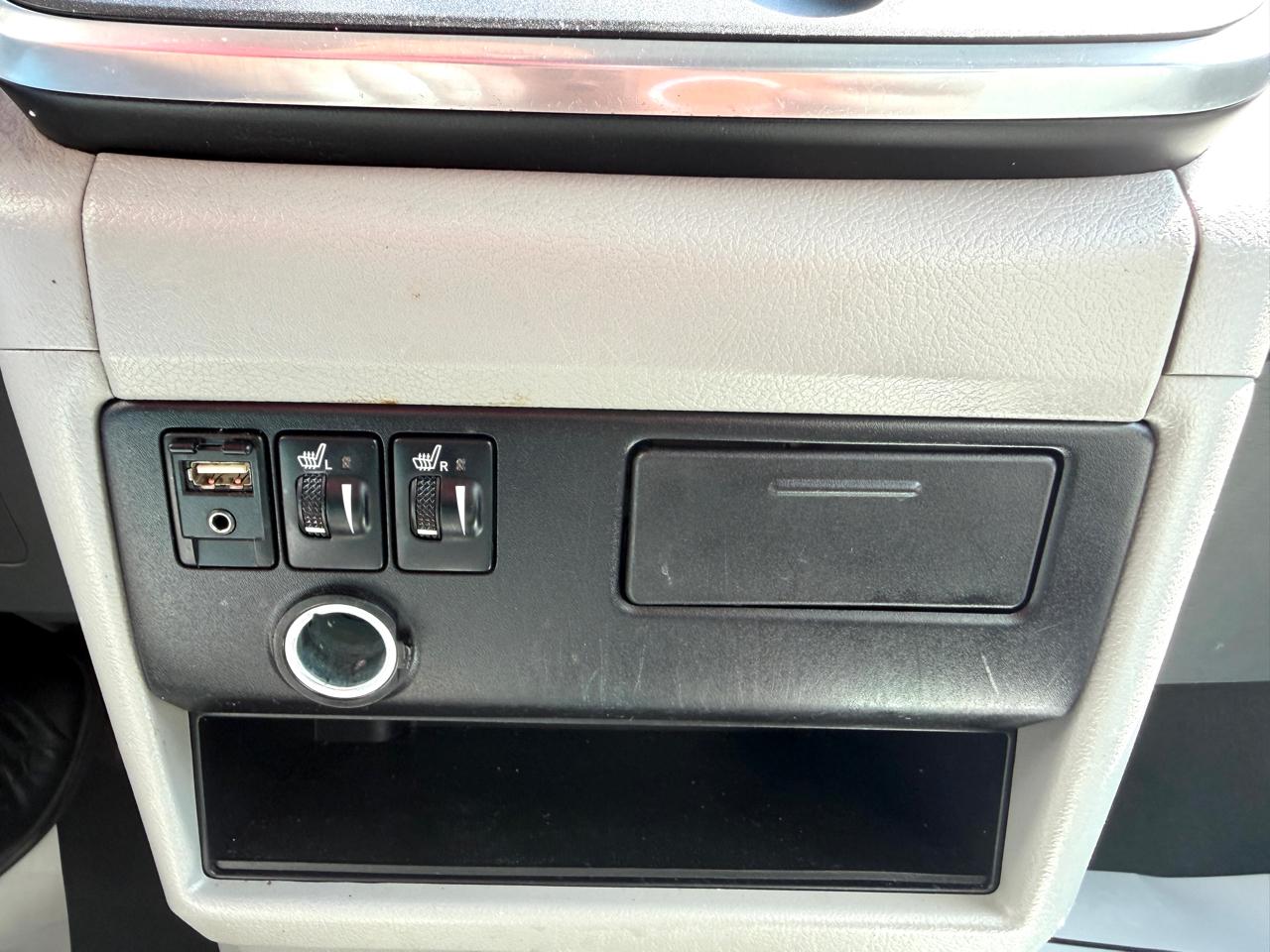 Toyota Sienna Limited Premium AWD 7-Passenger (Natl) 2017