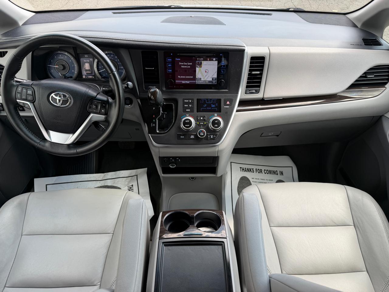 Toyota Sienna Limited Premium AWD 7-Passenger (Natl) 2017