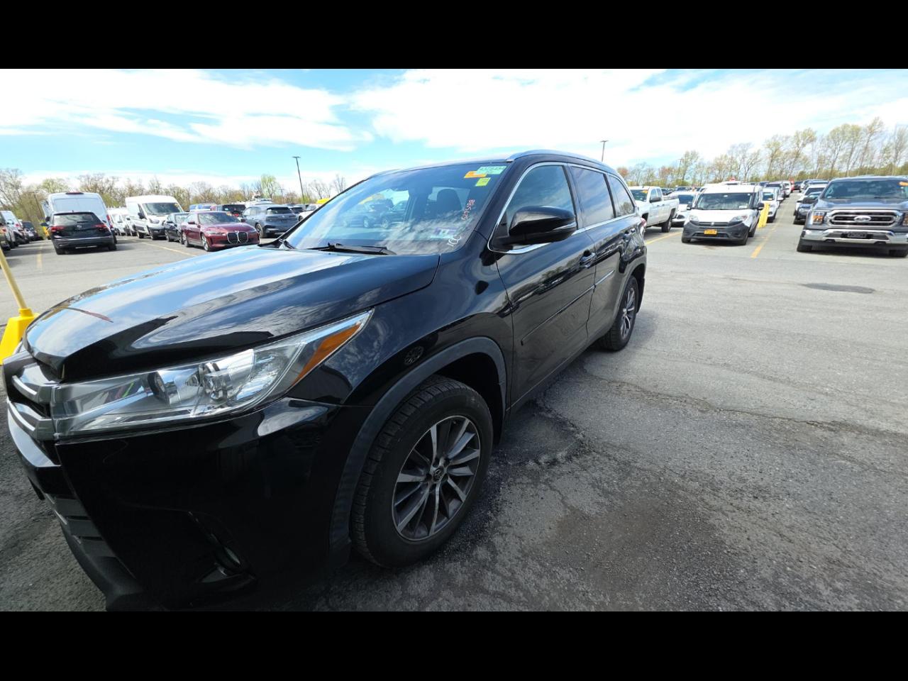 Toyota Highlander XLE V6 AWD (Natl) 2019