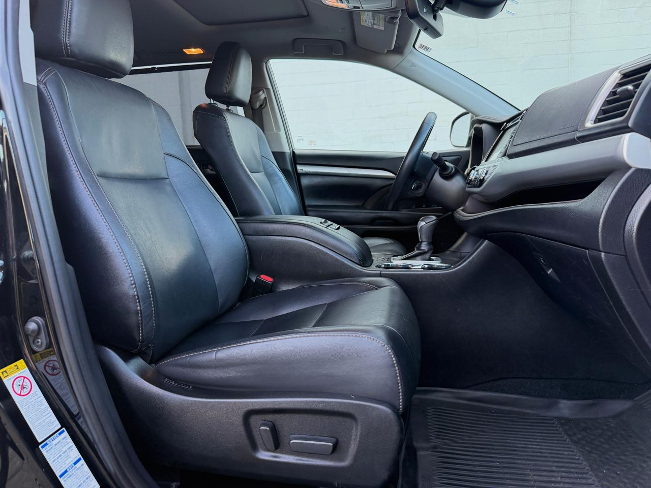 Toyota Highlander XLE V6 AWD (Natl) 2019