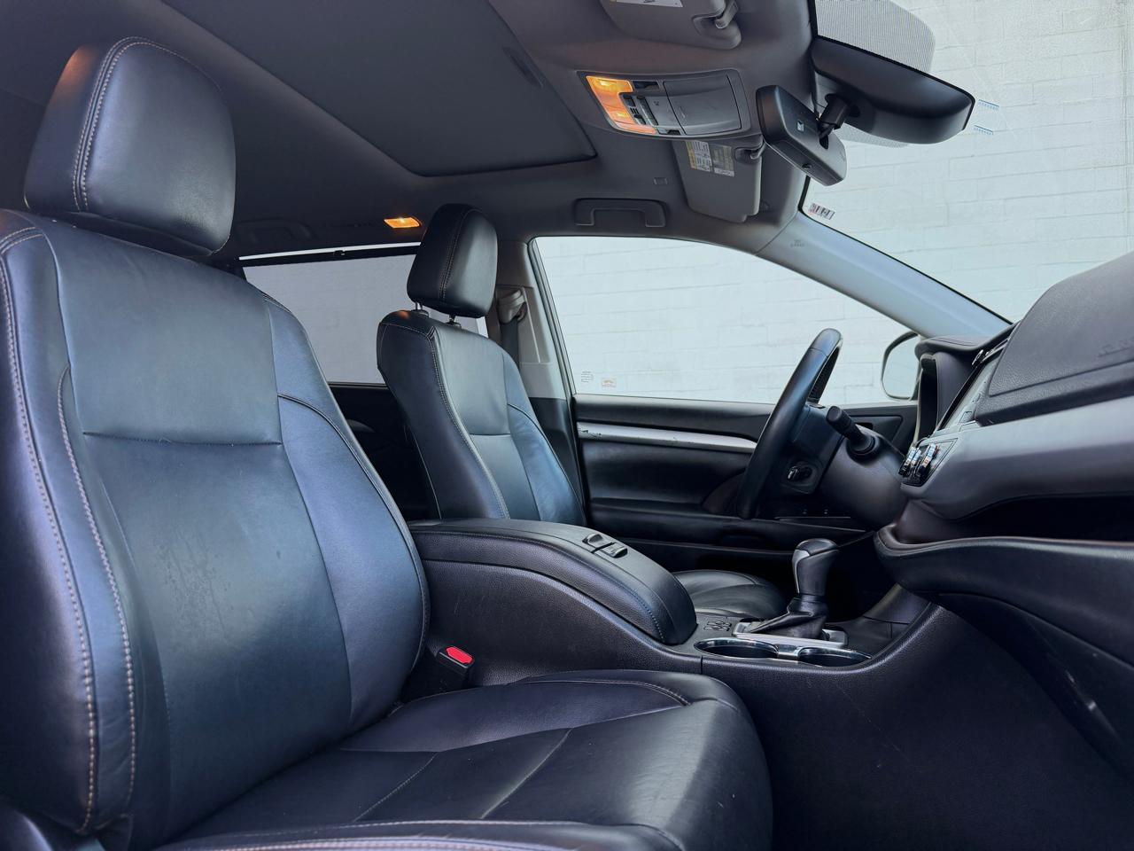 Toyota Highlander XLE V6 AWD (Natl) 2019