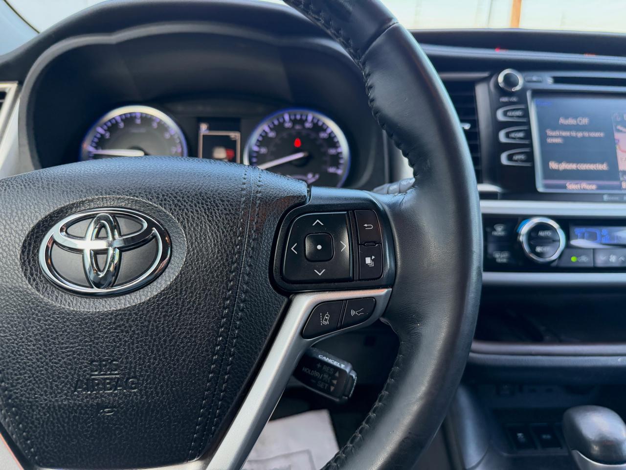Toyota Highlander XLE V6 AWD (Natl) 2019