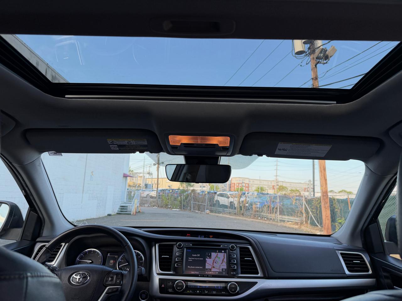 Toyota Highlander XLE V6 AWD (Natl) 2019