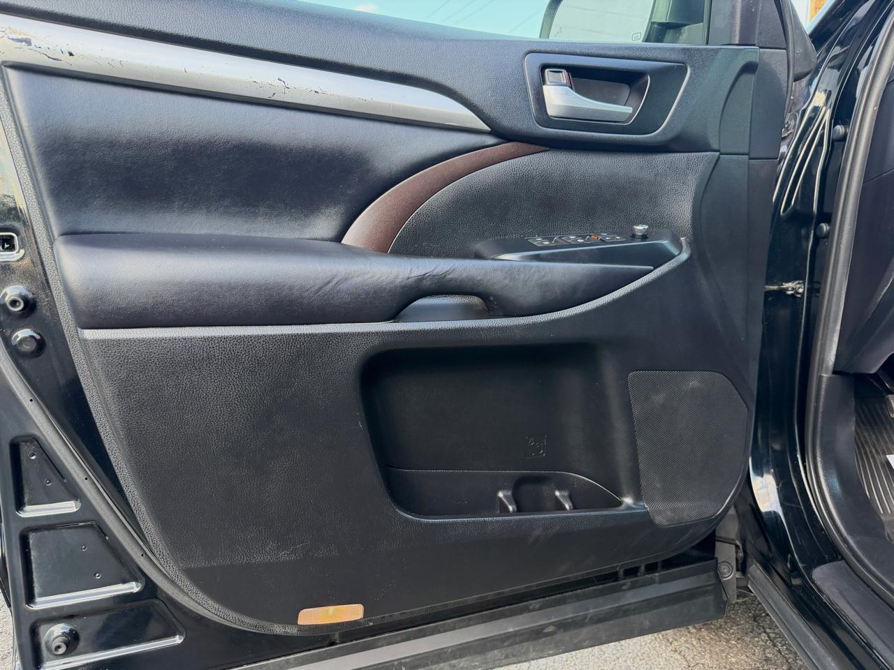 Toyota Highlander XLE V6 AWD (Natl) 2019