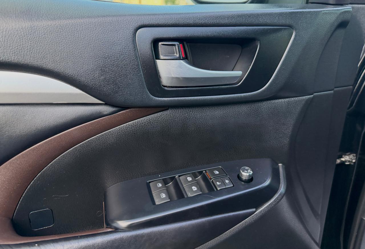 Toyota Highlander XLE V6 AWD (Natl) 2019