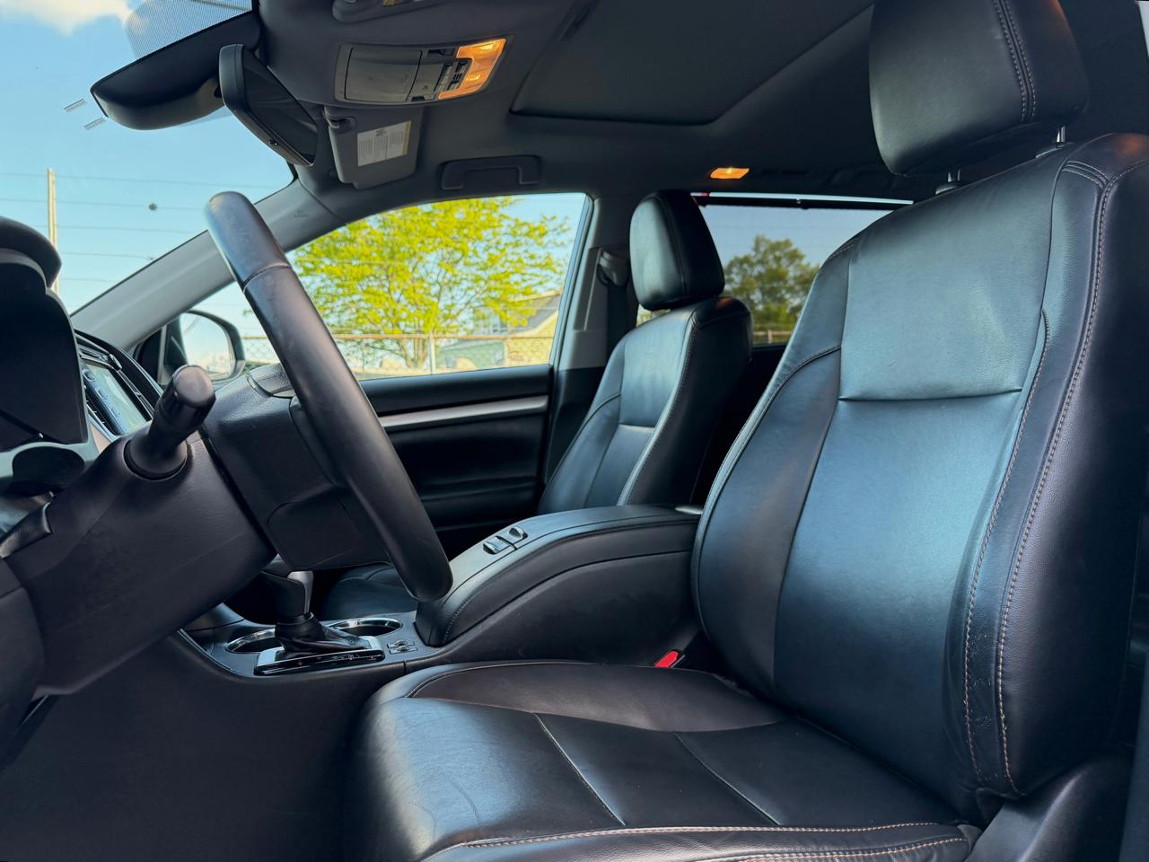 Toyota Highlander XLE V6 AWD (Natl) 2019