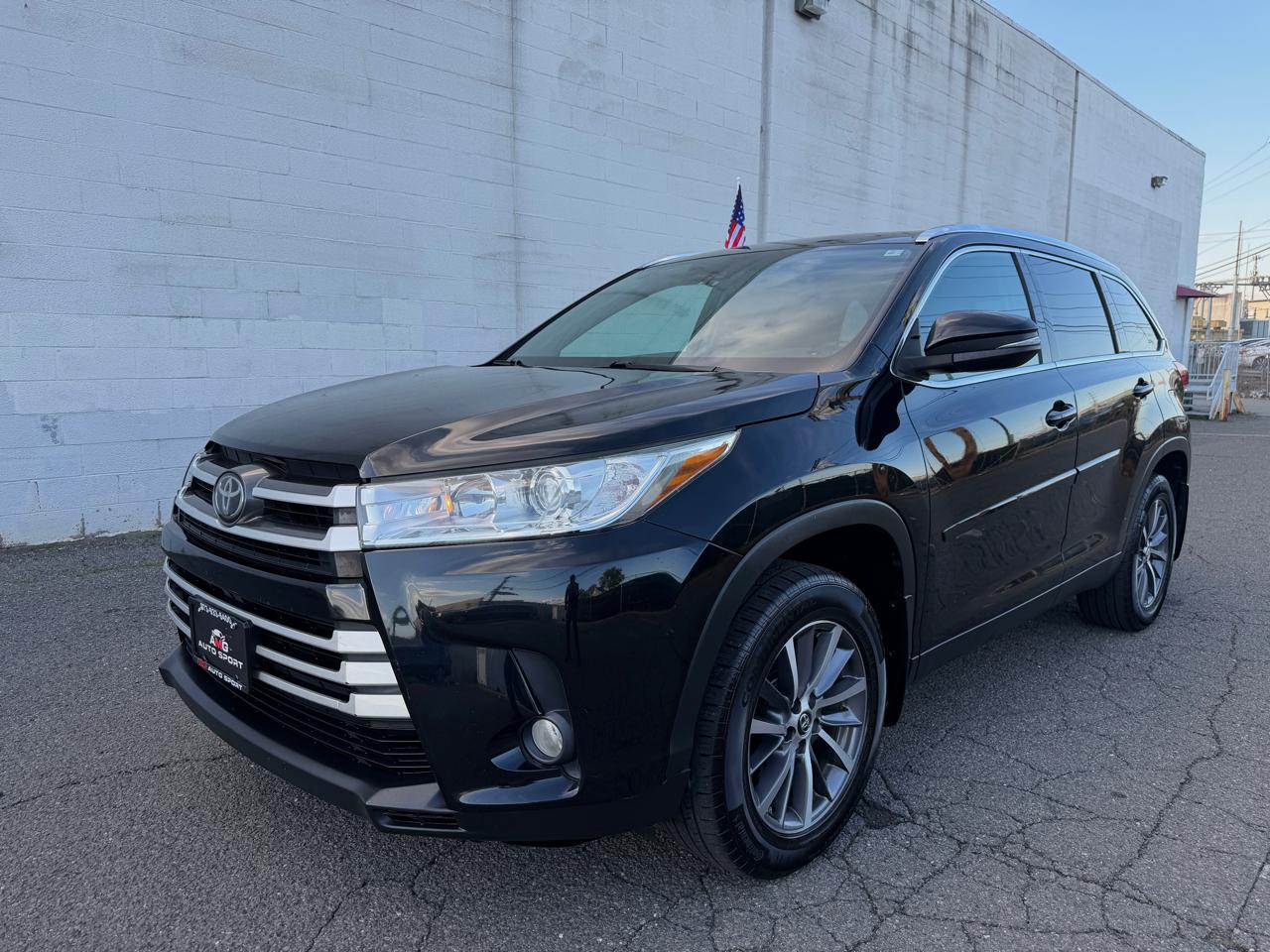 Toyota Highlander XLE V6 AWD (Natl) 2019