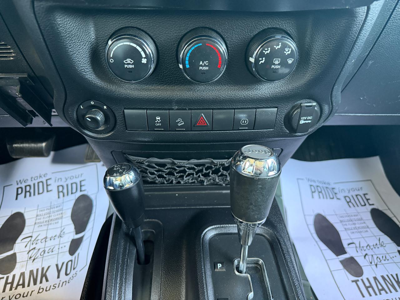 Jeep Wrangler 4WD 2dr Sahara 2012