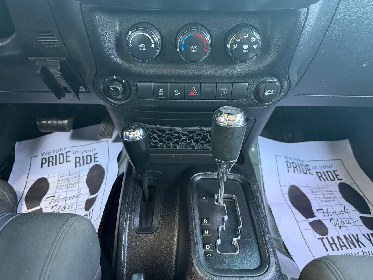 Jeep Wrangler 4WD 2dr Sahara 2012