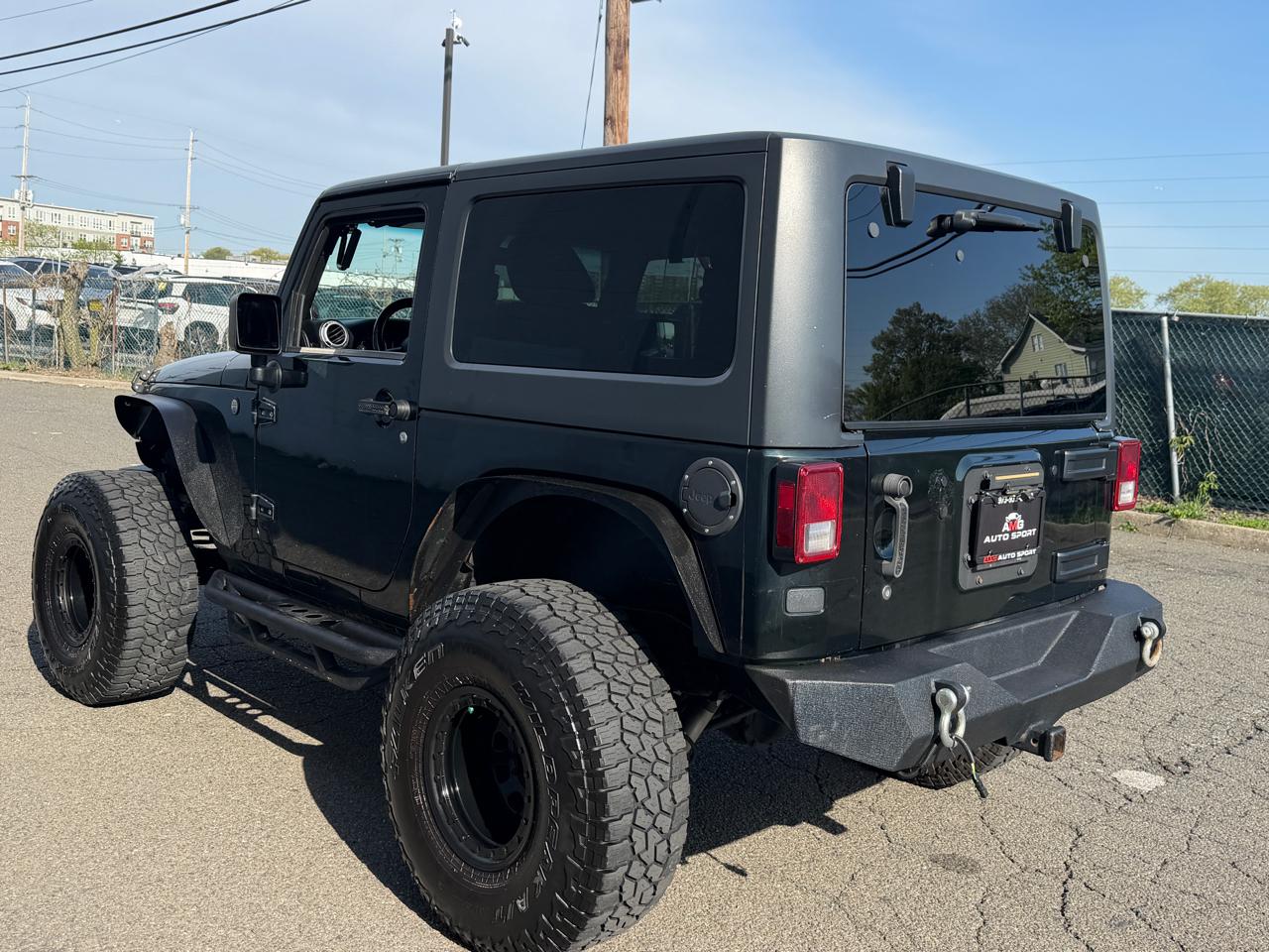 Jeep Wrangler 4WD 2dr Sahara 2012