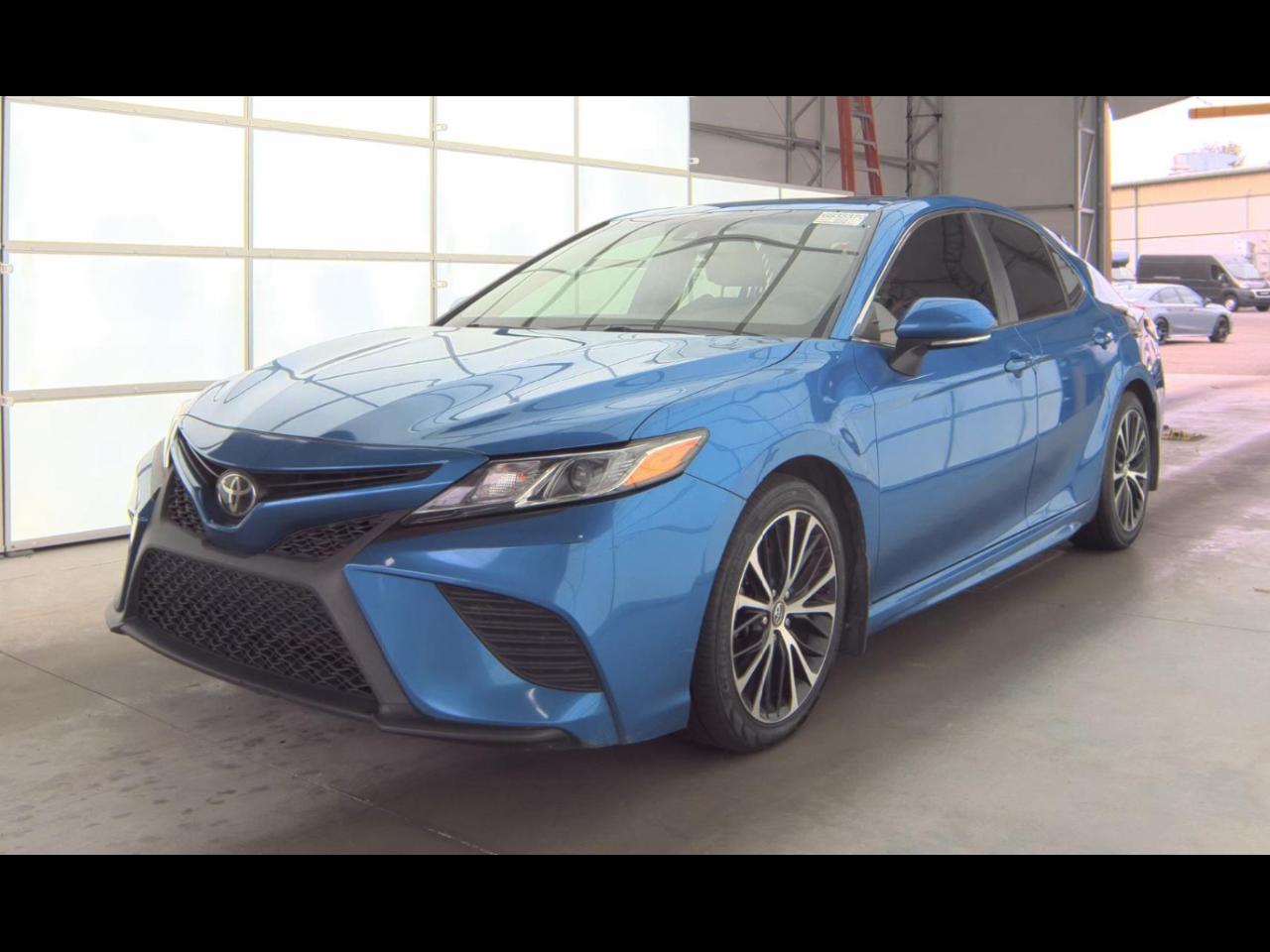 Toyota Camry XLE Auto (Natl) 2019