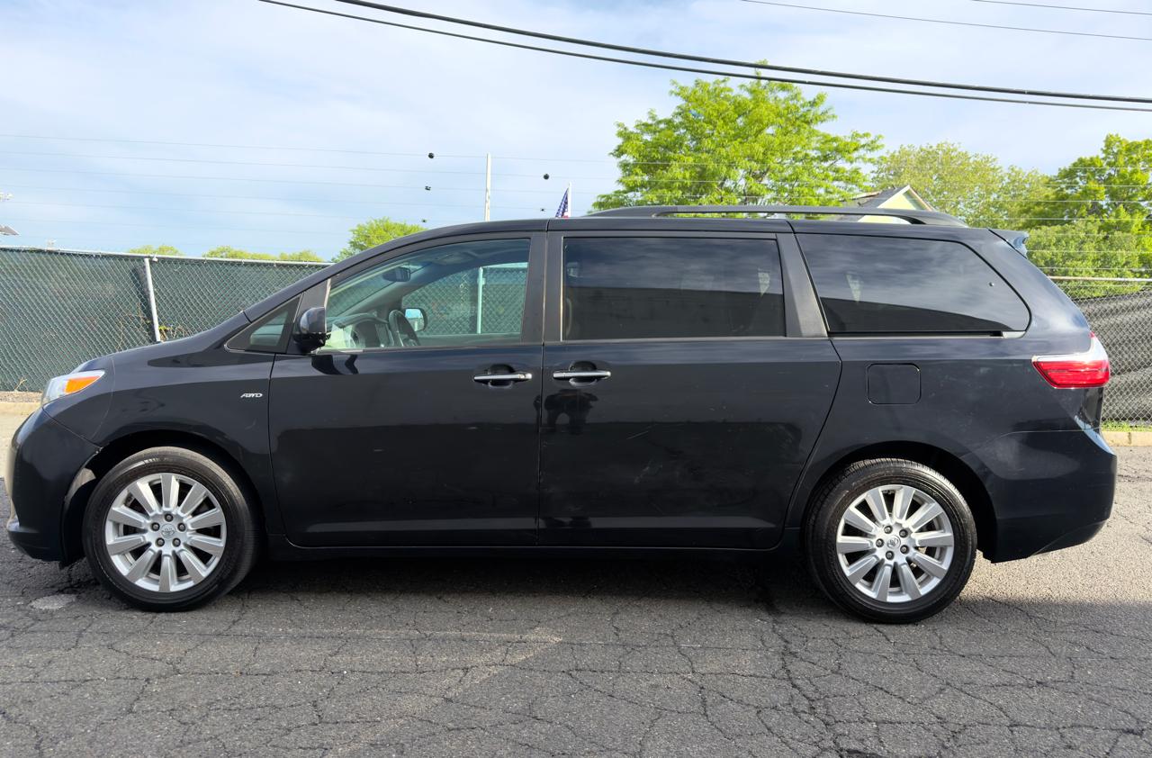 Toyota Sienna Limited Premium AWD 7-Passenger (Natl) 2017
