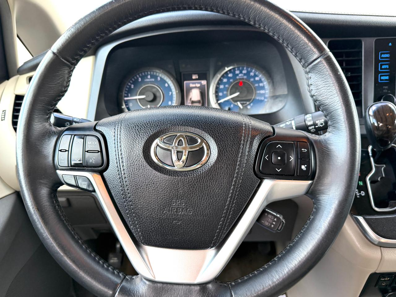 Toyota Sienna Limited Premium AWD 7-Passenger (Natl) 2017