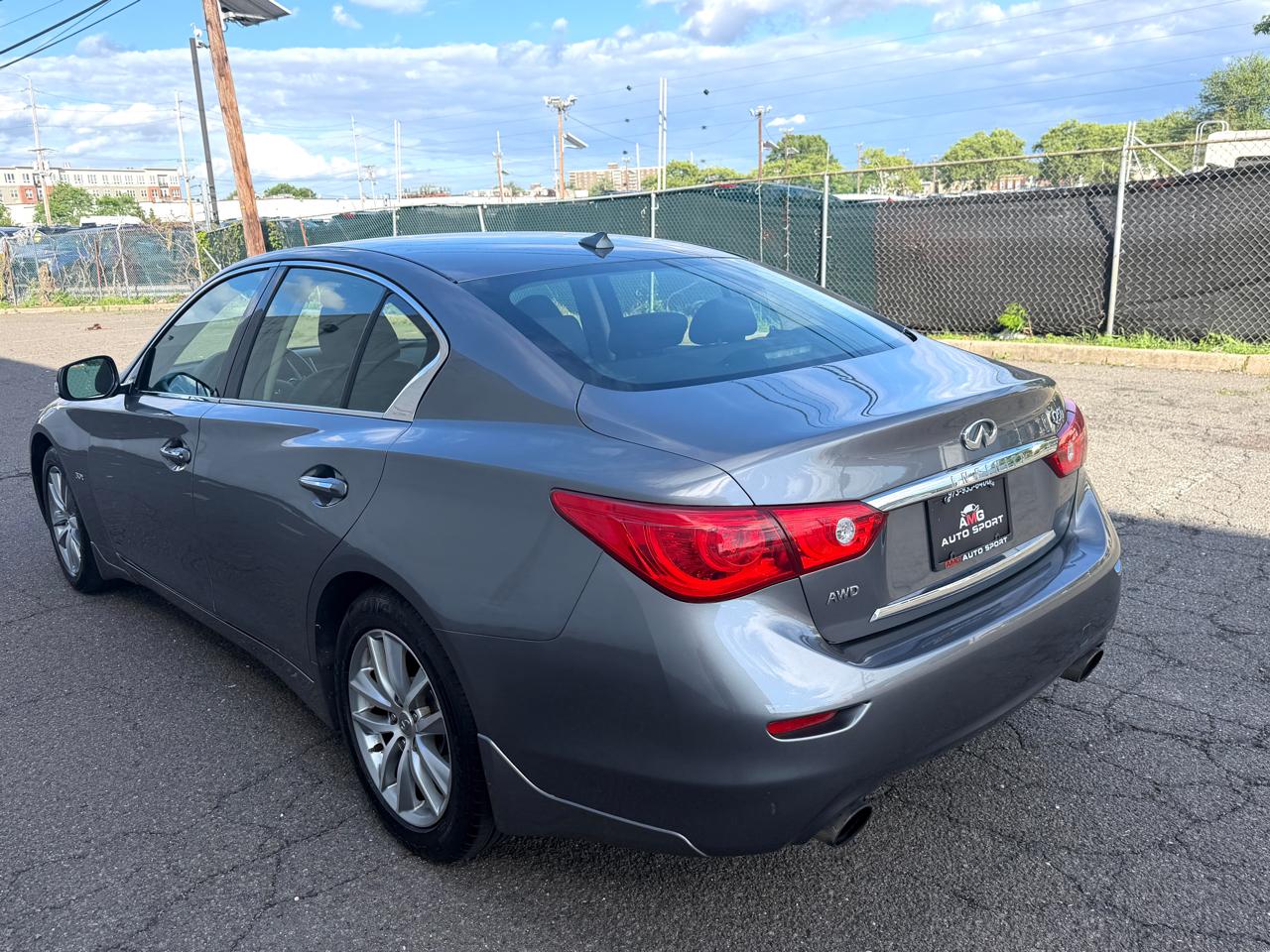 Infiniti Q50 4dr Sdn 3.0t Premium AWD 2016