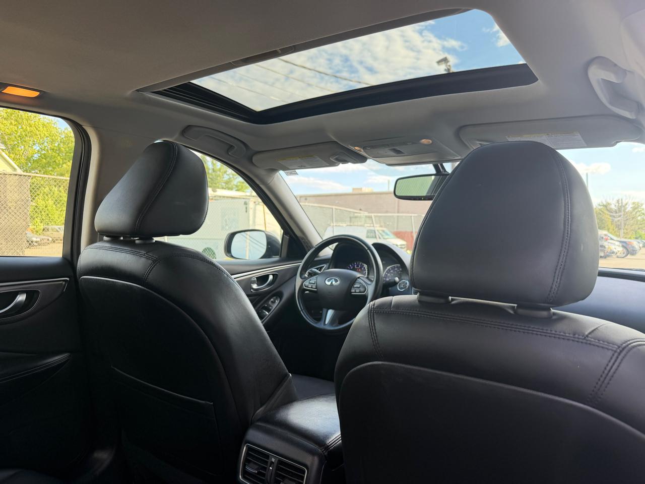 Infiniti Q50 4dr Sdn 3.0t Premium AWD 2016