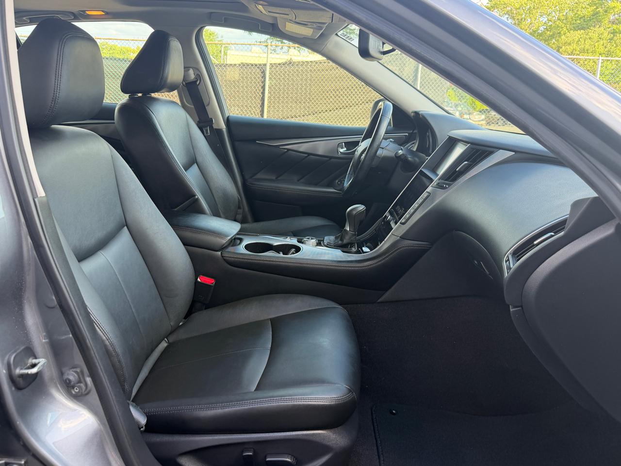 Infiniti Q50 4dr Sdn 3.0t Premium AWD 2016
