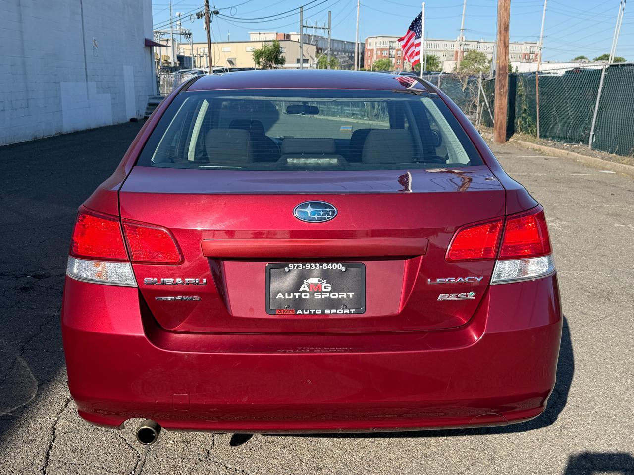 Subaru Legacy 4dr Sdn H4 Auto 2.5i 2012