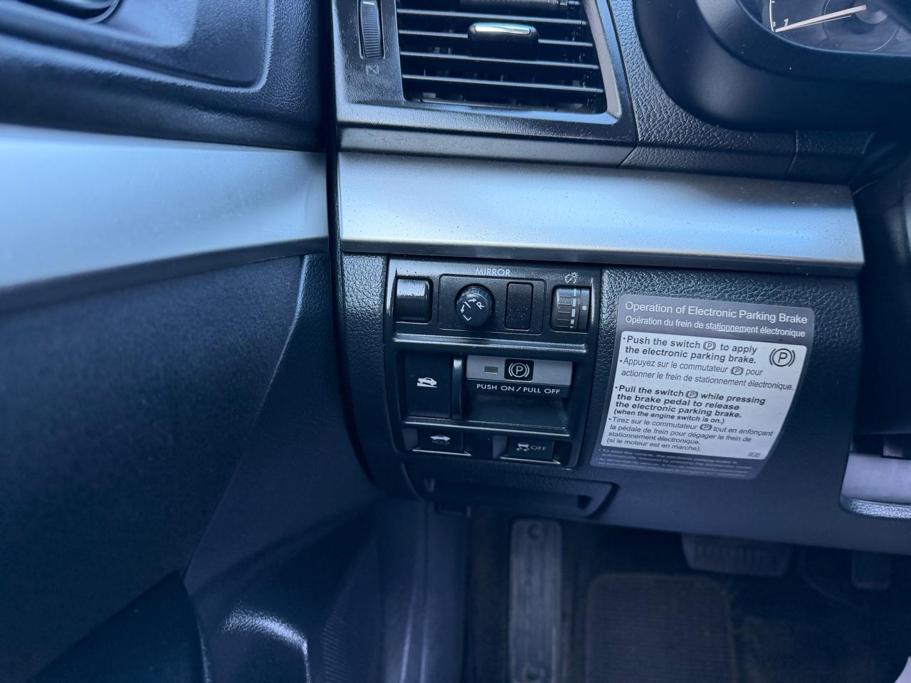 Subaru Legacy 4dr Sdn H4 Auto 2.5i 2012