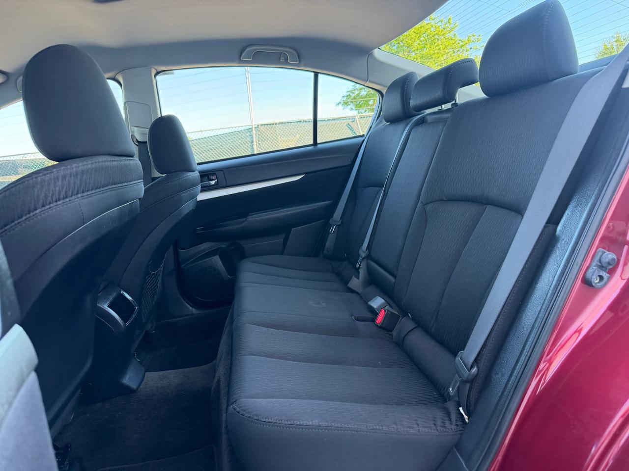 Subaru Legacy 4dr Sdn H4 Auto 2.5i 2012