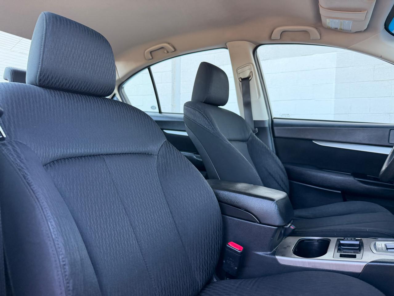Subaru Legacy 4dr Sdn H4 Auto 2.5i 2012