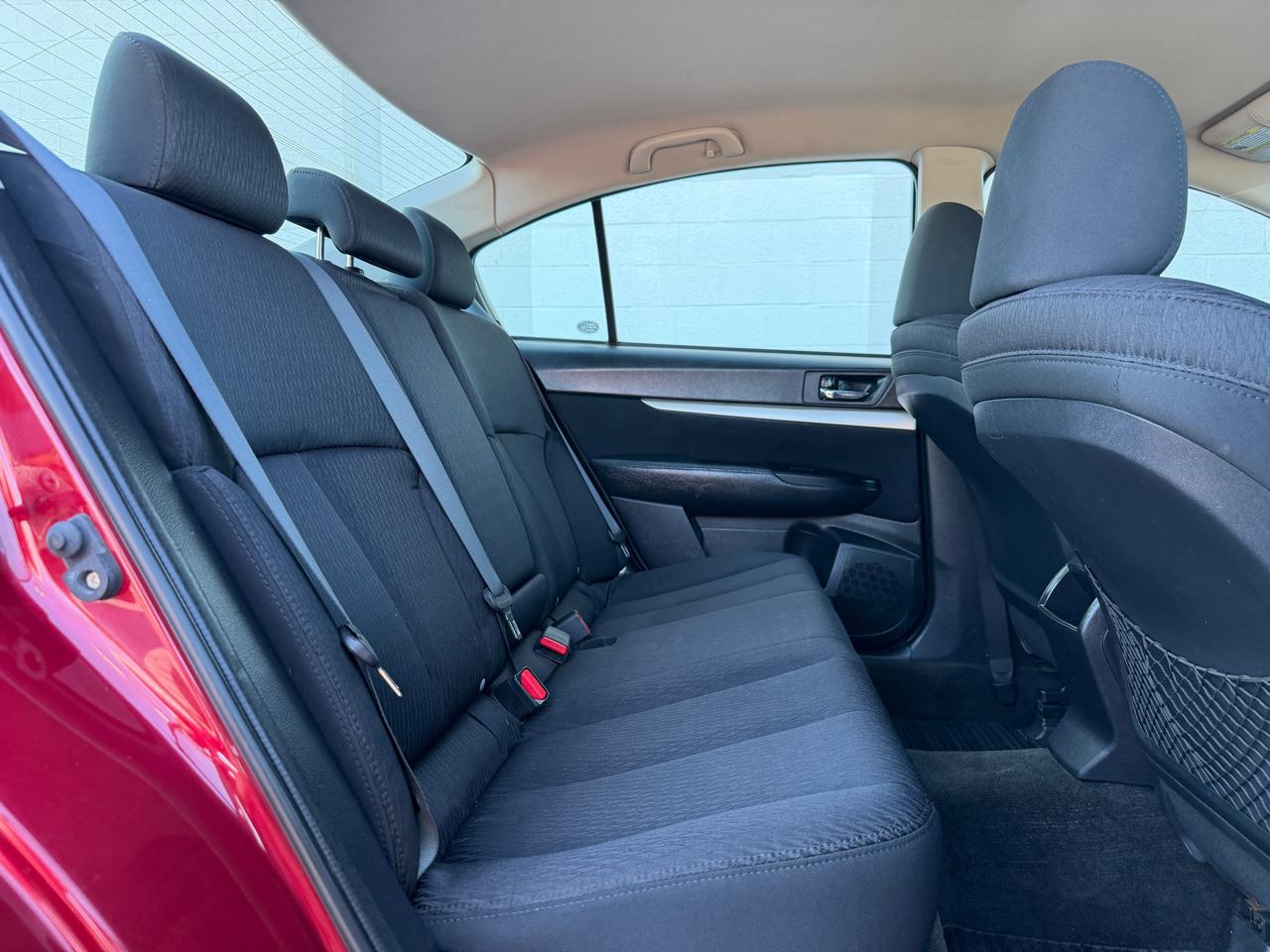 Subaru Legacy 4dr Sdn H4 Auto 2.5i 2012