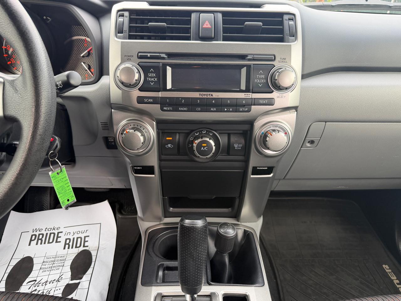 Toyota 4Runner 4dr SR5 V6 Auto 4WD (Natl) 2012