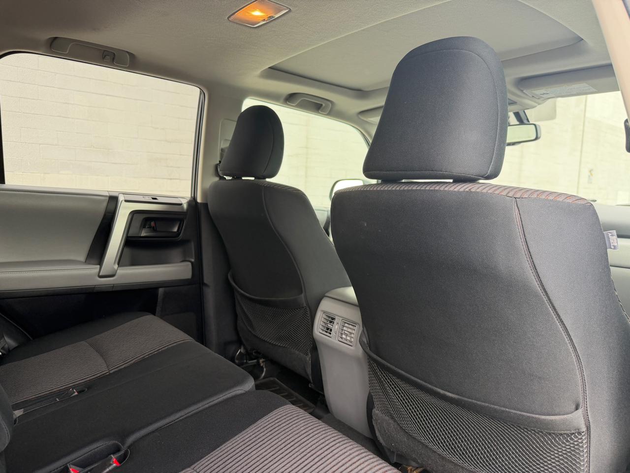 Toyota 4Runner 4dr SR5 V6 Auto 4WD (Natl) 2012