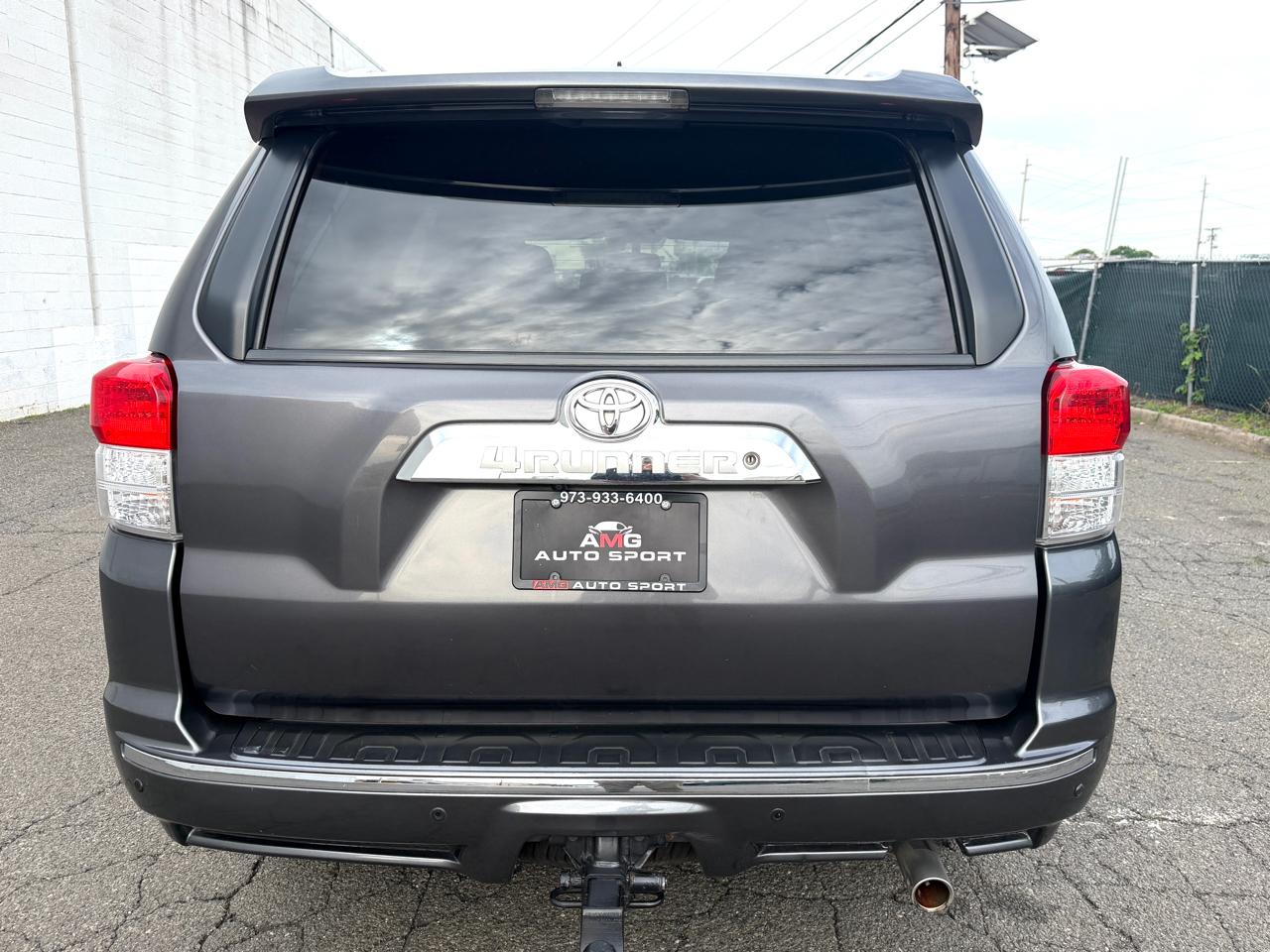 Toyota 4Runner 4dr SR5 V6 Auto 4WD (Natl) 2012